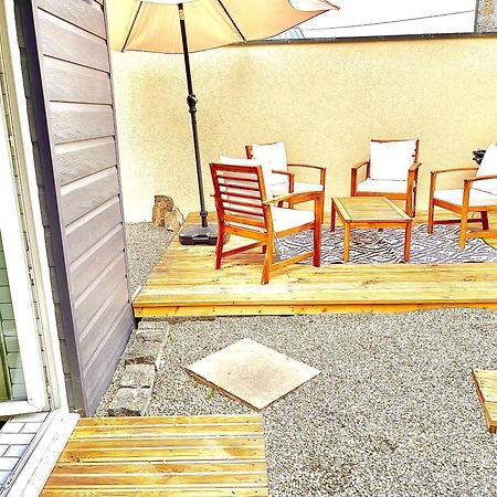 Saint-Michel-de-Montjoie Le Petit Fleur - The Little Flower, Cosy Cottage מראה חיצוני תמונה